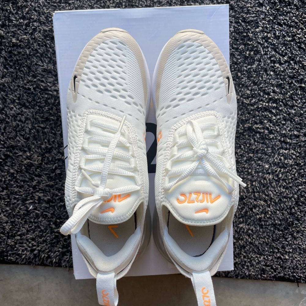 Nike Air Max 270 Summit White/Black Desert Sand